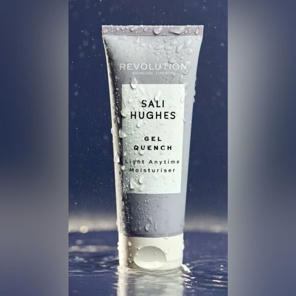 NIB Revolution London X Sali Hughes Gel Quench Face Moisturizer 2.02 Fl oz - Picture 5 of 12
